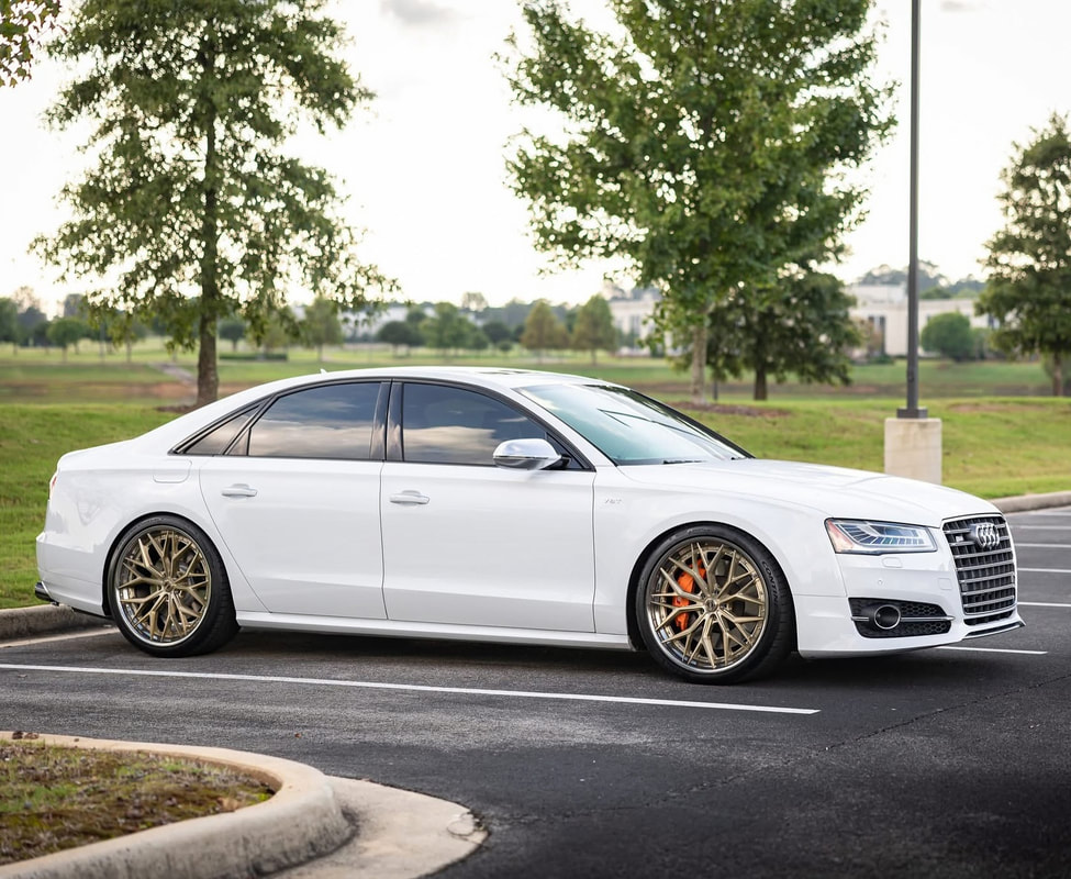 Audi S8